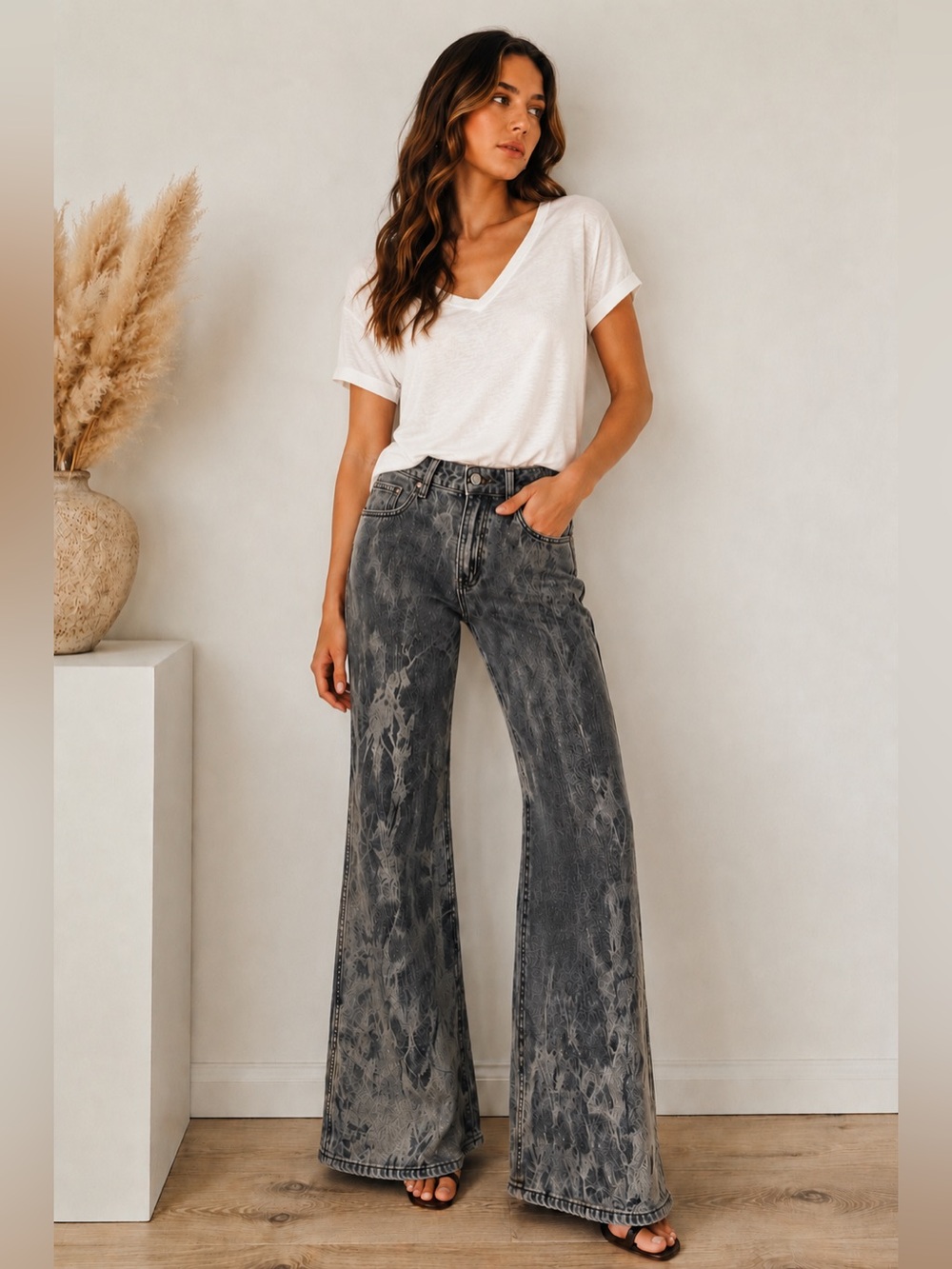 Wrangler Wanderer Flare Jeans 29x34 Gray Black Acid Wash Laser Print NWT